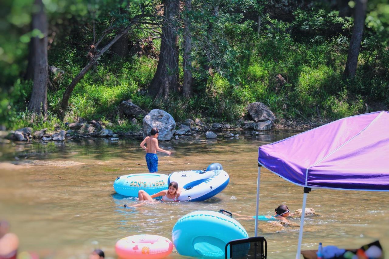 Son'S Guadalupe Glamping Tents - Adorable Riverside Glamping Tents Perfect A Family Getaway! New Braunfels Esterno foto