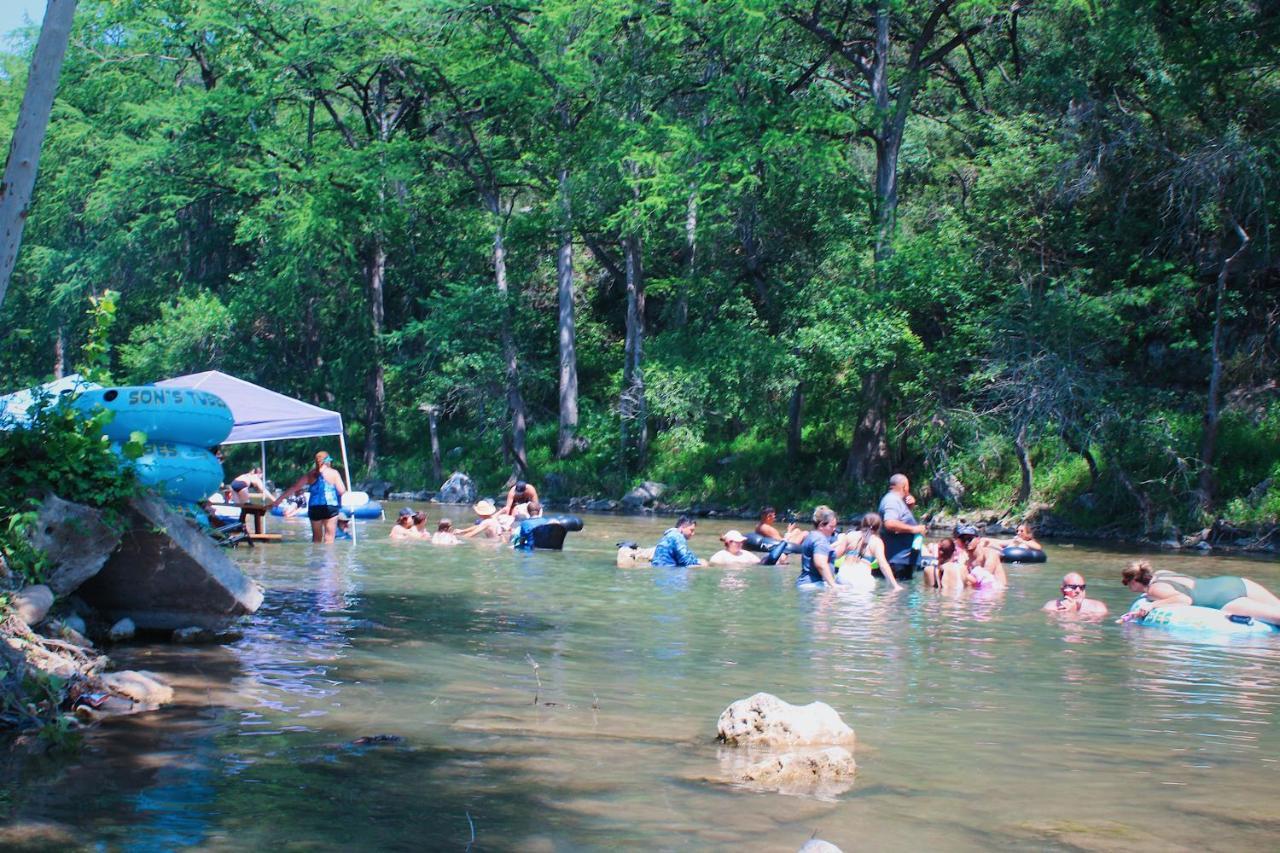 Son'S Guadalupe Glamping Tents - Adorable Riverside Glamping Tents Perfect A Family Getaway! New Braunfels Esterno foto